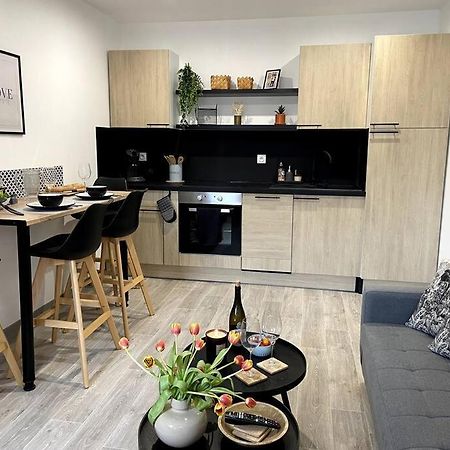 Bel Appartement Sur Cour Plein Centre Ville Et Parking Moulins  Exterior photo